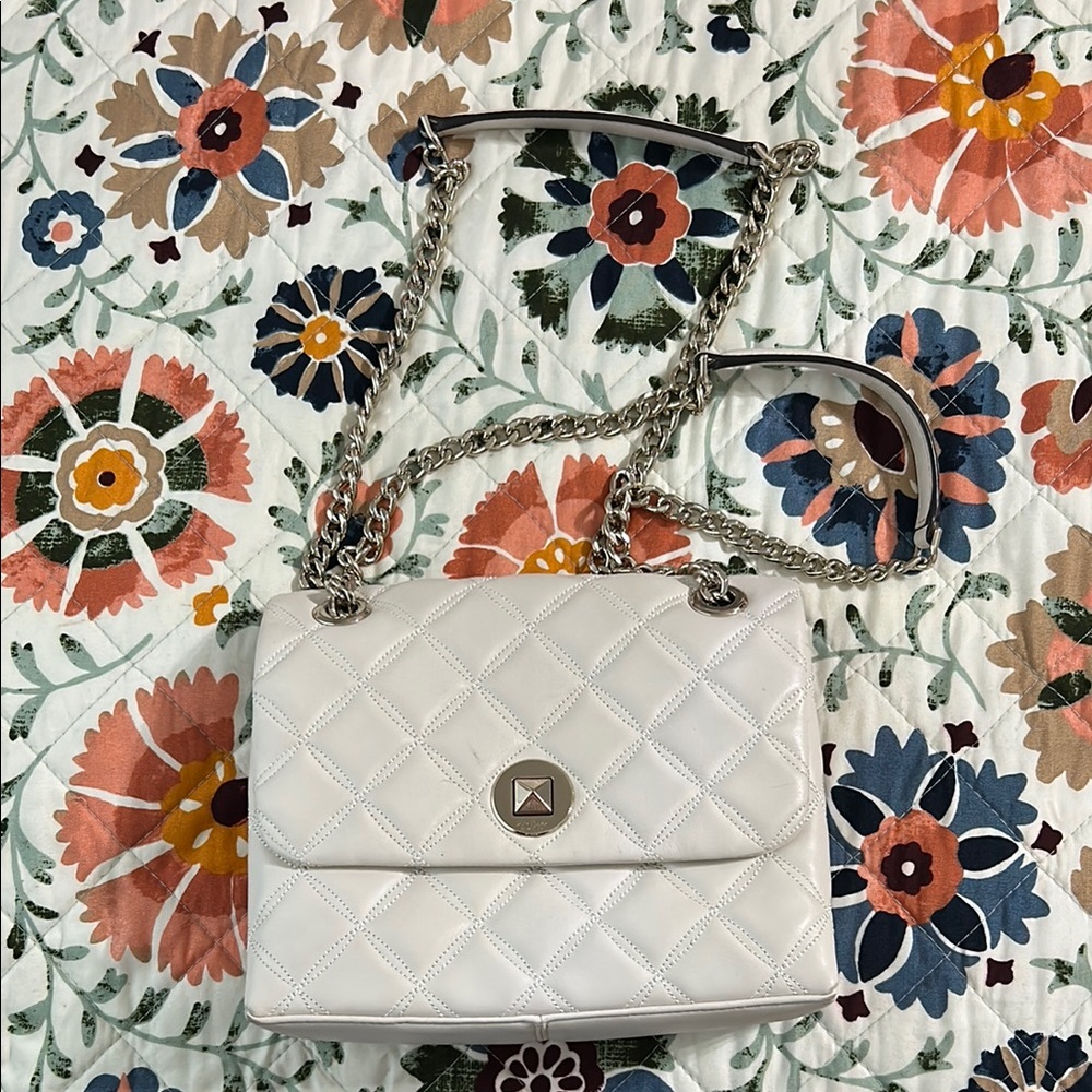 Kate Spade White Quilted Shoulder Bag with Turnlock Closure